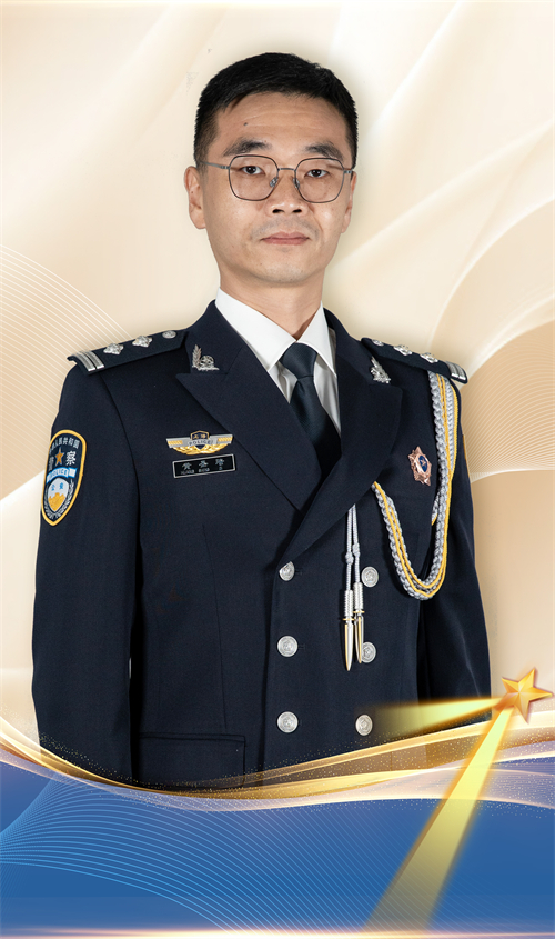 黄圣琪.jpg