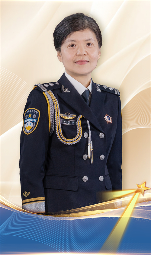 姜维岚.jpg
